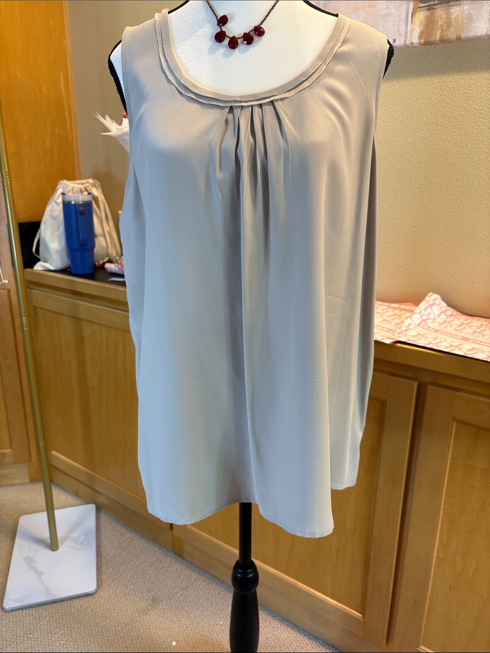 J. Jill Taupe Pleated Scoop Neck Sleeveless Camisole